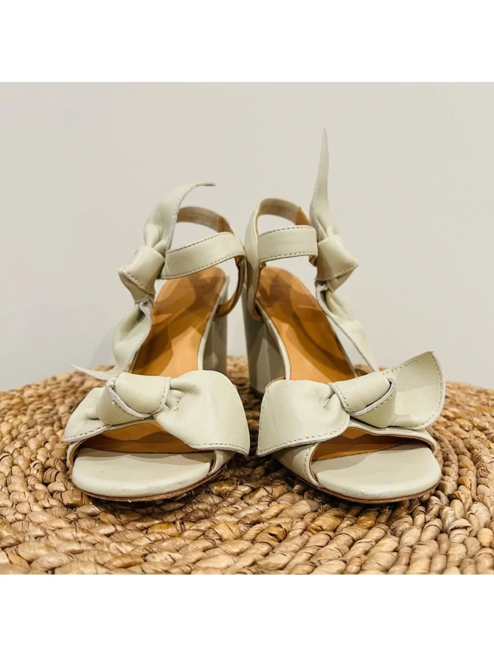 BILL BLASS Carmen Leather Bow Block Heel Sandal